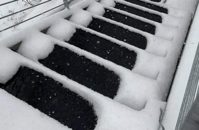 Snow melt mats for stairs